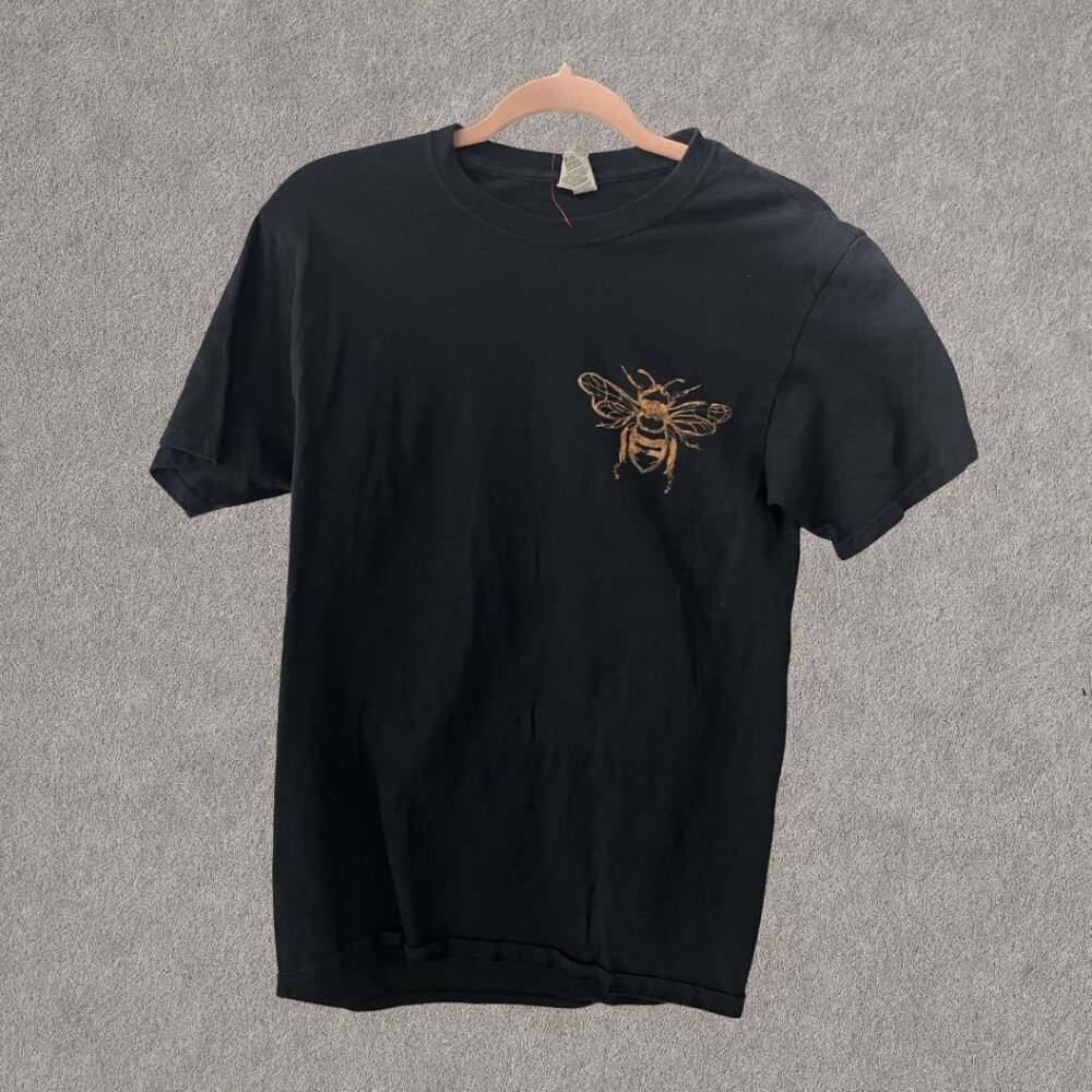 Men's Black T-shirt M DIY Bleach-painted Bee